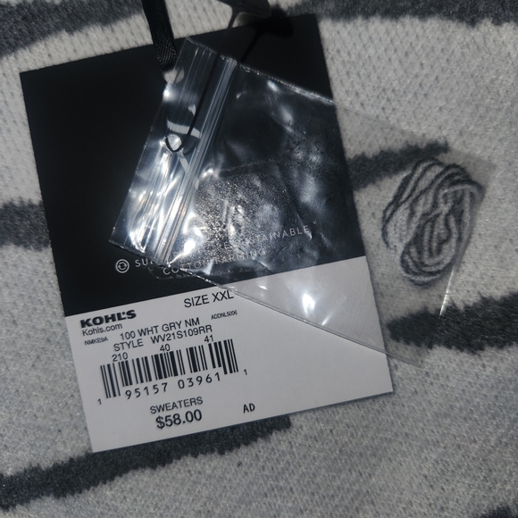 Vera Wang Sweater - Picture 7 of 7